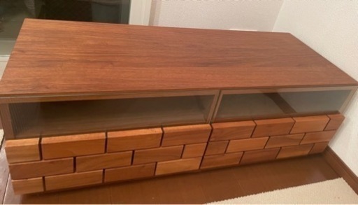 ウォールナット　テレビボード
