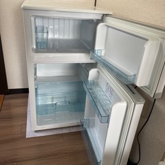 冷蔵庫(Abitelax AR975E)の画像