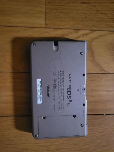 (取引中)ニンテンドーDSi LL ソフト3つ付き