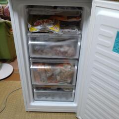 決まりました。冷凍庫  中古  ハイアール製  102Lの画像