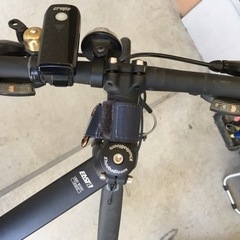 ロードバイク　携帯空気入れ付きの画像