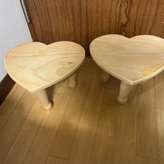 ハートの机 2つ