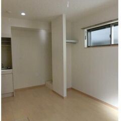 👑根岸駅👑8帖の明るい室内🍉フリーレント1ヶ月ついてます🐳💕