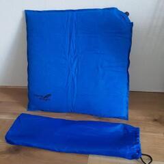 キャンプギア　ピクニック用品　座布団