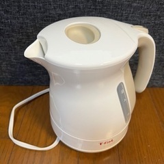 ② ティファール　電気ポット　おまけつき