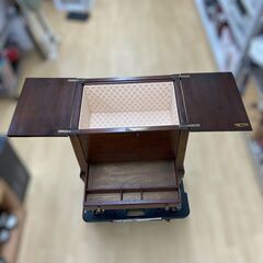 【REGASTOCK 川崎店】ヴィンテージ 脚付きソーイングボックス ※鍵なしの画像