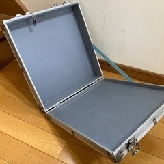 アタッシュケース　鍵付きの画像
