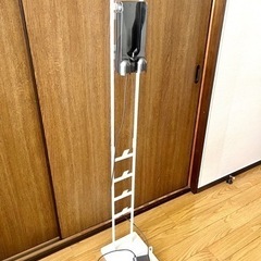 【取引中】ダイソン V10 コードレス掃除機一式の画像