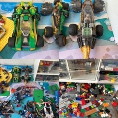 7月30日まで出品　作業テーブルつき　大量LEGOの画像