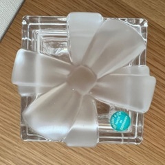 TIFFANY/ガラスの入れ物の画像