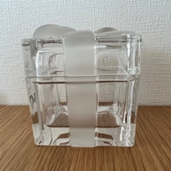 TIFFANY/ガラスの入れ物の画像