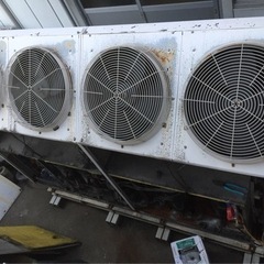 業務用エアコン修理！何年前の機種でも対応可能！
