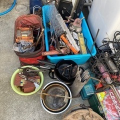 工具、洗濯機、掃除機の画像