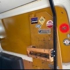 ★★ハイエース200系/リヤサイド/窓埋め/コンパネ/早急の画像