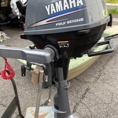 BIC245ボートヤマハ2馬力船外機の画像