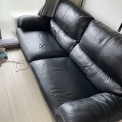 7/25まで本革　ソファー　片面(右)自動リクライニング　ニトリ