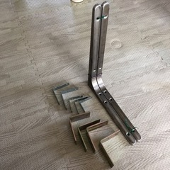 Ｌ型金具　大小の画像