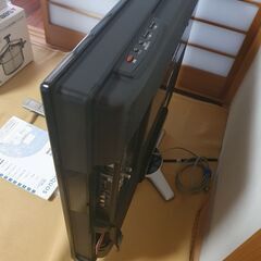 2008年製　SHARP 32型液晶テレビ/ディスプレイ/モニター　亀山モデルの画像