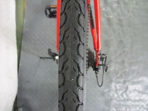 C945★15800円★整備済み スポーツ中古自転車 レッド　6段変速　46ｃｍ【クロスバイク】