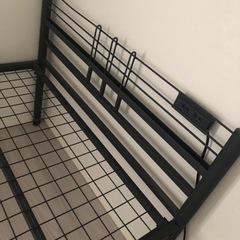 ニトリ　組み立て式パイプシングルベッドの画像