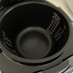 炊飯器 2020年製の画像
