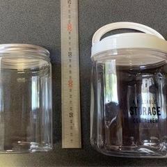 蓋付きプラスチックケースの画像