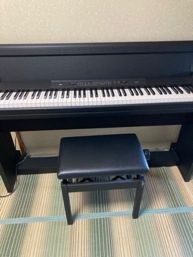 電子ピアノ　KORG (お取引の方決まりました)