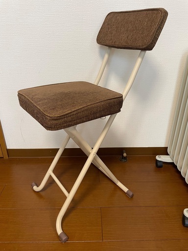 折り畳み椅子　チェア　クリーム色