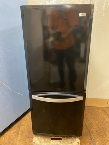 I315 ? 人気のブラック♪ Ｈaier 冷蔵庫 (138L)  ⭐ 動作確認済 ⭐ クリーニング済