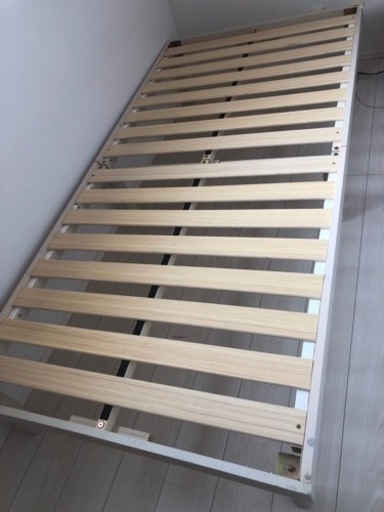 美品　すのこベッド　白　下収納
