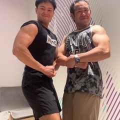 夏だ！筋トレしよう💪🏻