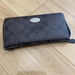 財布　coach 