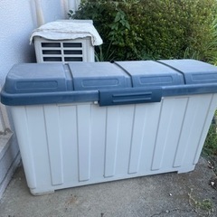 屋外ストッカー　ゴミ入れ用等