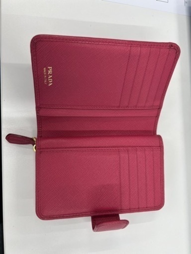 PRADA財布❤️ピンク三つ折り財布♥️激可愛