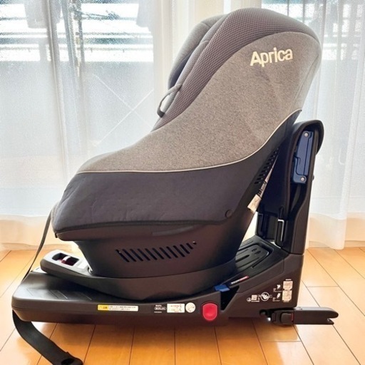Apricaアップリカ　チャイルドシート「クルリラ」ISOFIX/シートベルト