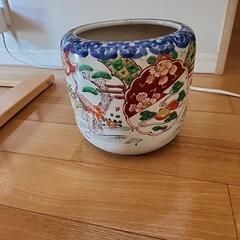 花器　(手火鉢)　大分の骨董店で、購入