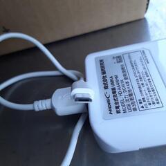 スマホの充電器　　単３電池式の画像