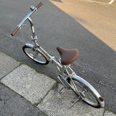 折りたたみ自転車の画像