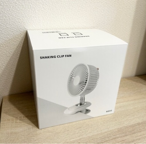 卓上扇風機 (クリップ 自動首振り USB充電式)