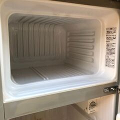 2ドア冷蔵庫の画像