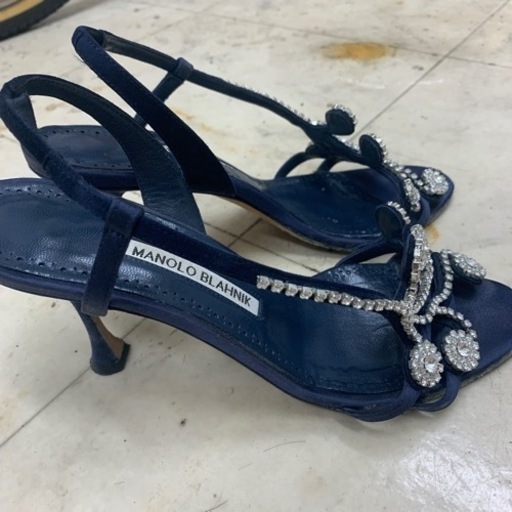 マノロブラニク　manolo blahnik サンダル　ミュール　ネイビー