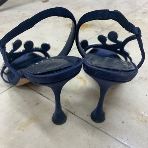 マノロブラニク　manolo blahnik サンダル　ミュール　ネイビー