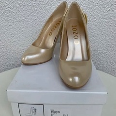 【新品同様】バックリボン パンプス tozoo（トッズ ）キレイめ　ウエディング用としても◎の画像