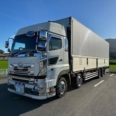 日野プロフィア　ハイルーフ大型トラック　ウィング　箱車