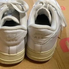 ナイキ エアフォース1 ロー ホワイト レディース 23.5cmの画像