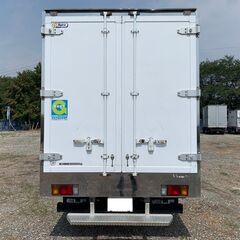 H19年式　いすゞ　エルフ　冷蔵冷凍車　小型(2t・3t)　2トン積載　標準幅　荷台長305cm　中温仕様　-5℃設定　東プレ　スタンバイ　門高180cm　鉄床　水抜き穴左右1対　リア2枚観音扉　フロア6速MT　型式:BKG-NMR85AN　集中ドアロック　電格ミラー　坂道補助　ETC(弊社在庫管理番号:0439)の画像