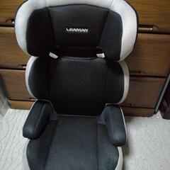 背もたれ付きのジュニアシート