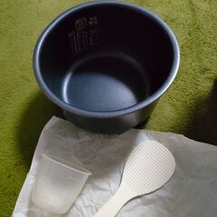 炊飯器 アイリスオーヤマ 5合炊きの画像