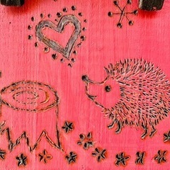 ハンドメイド　シジュウカラの小屋　ハリネズミ柄の画像