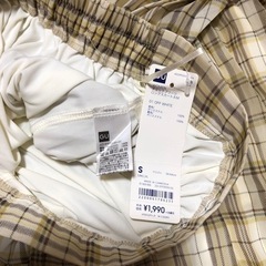 新品未使用 GU チェックスカートの画像
